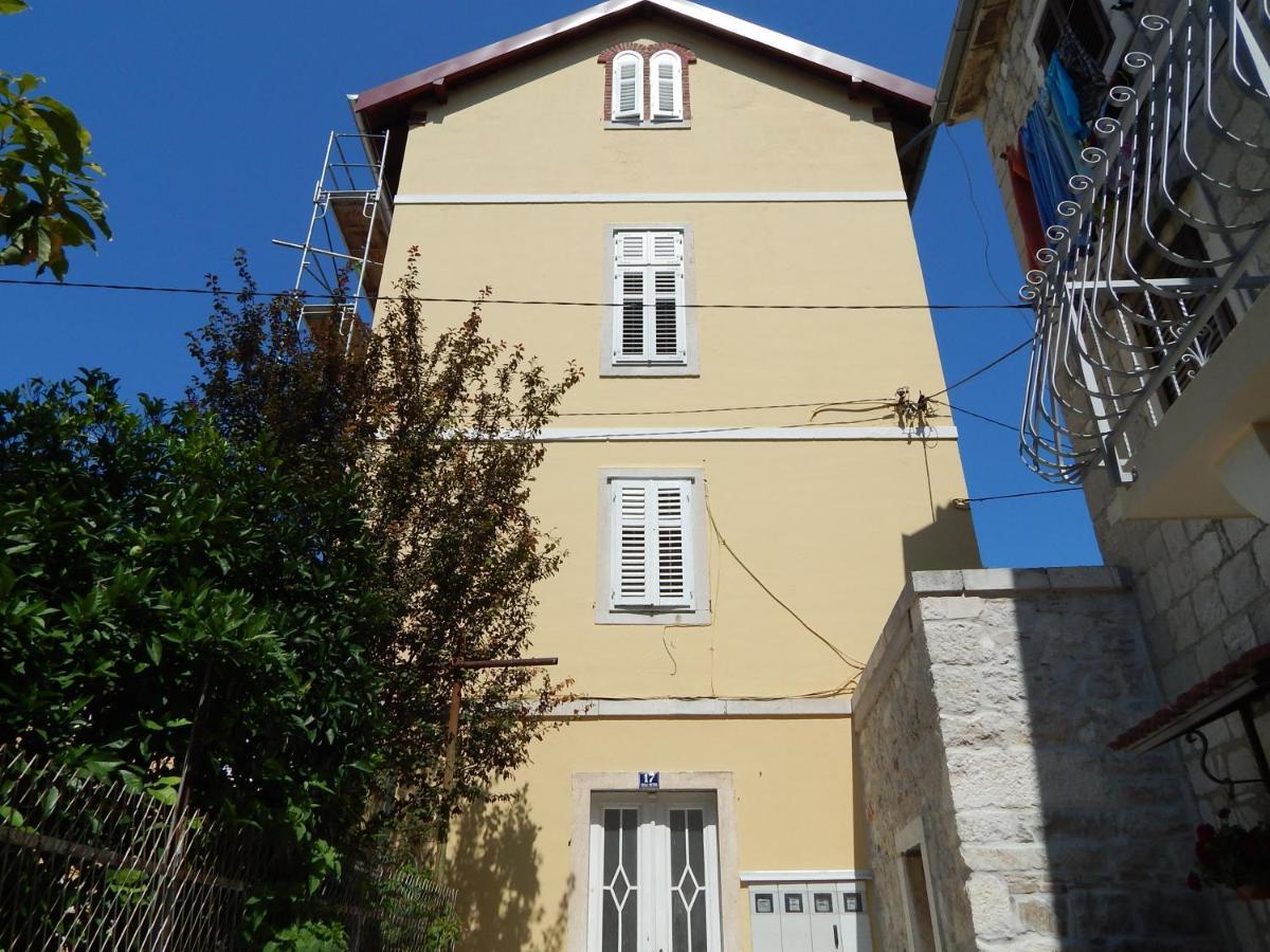 Moni 2 Apartmán Split
