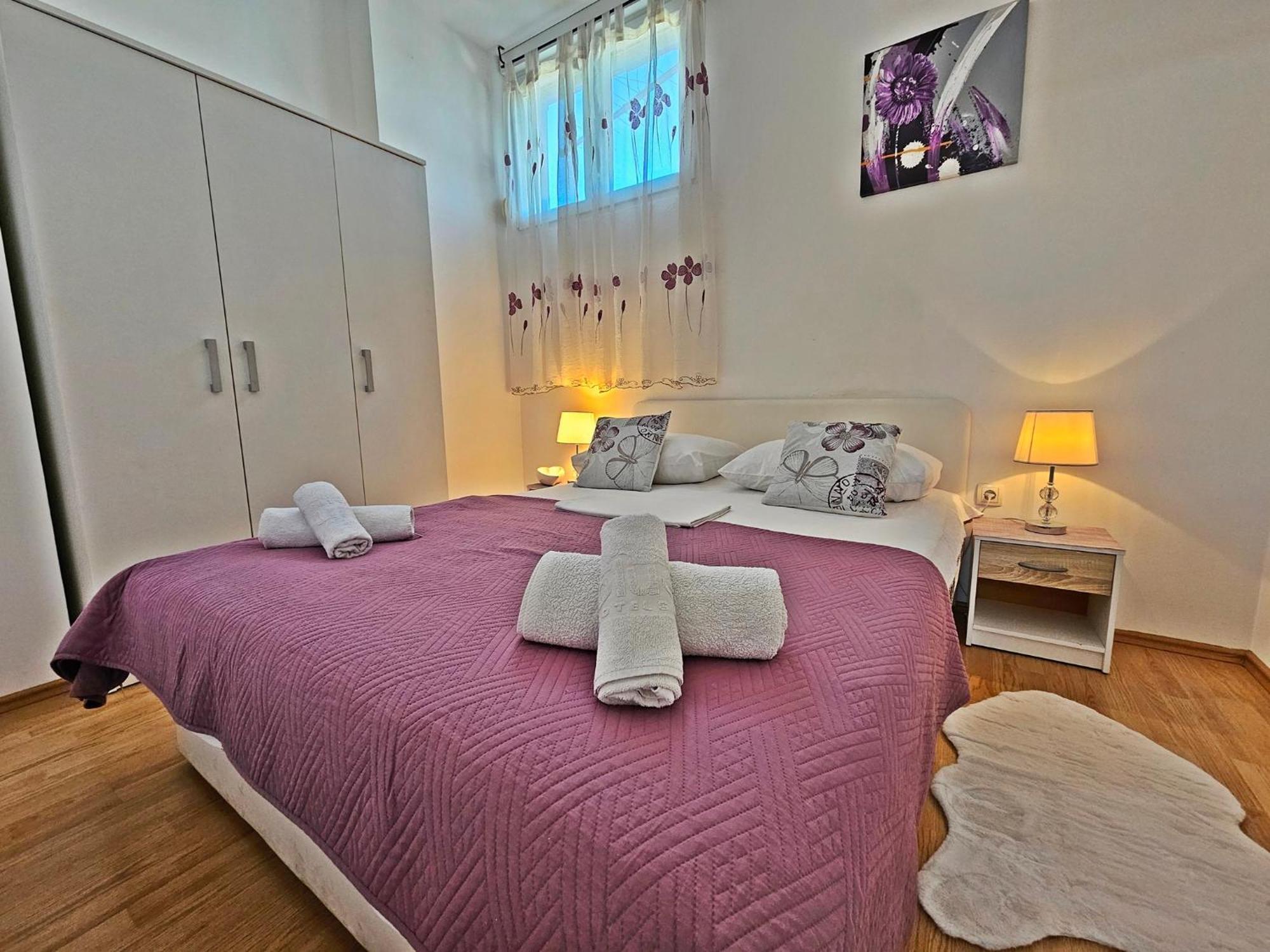 Moni 2 Apartmán *