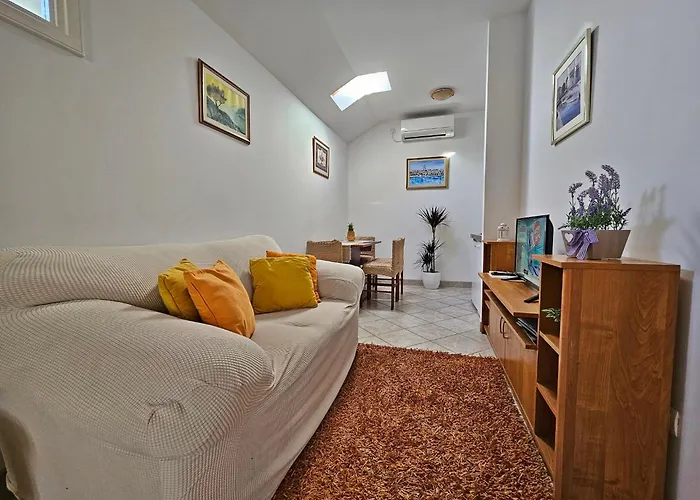 Apartments Moni 2